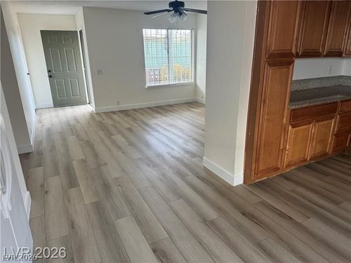 119 E Van Wagenen St, Henderson, NV, 89015-7368 | Card Image