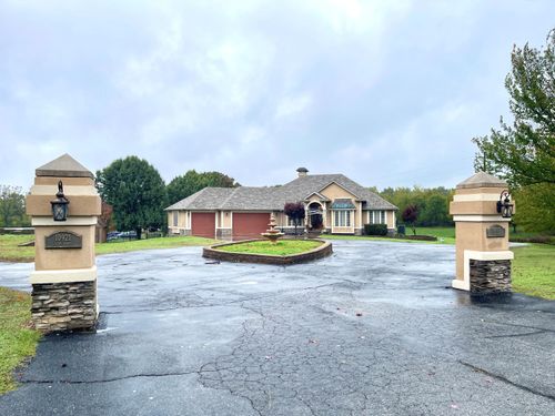 10917 Gum Rd, Carthage, MO, 64836-9529 | Card Image