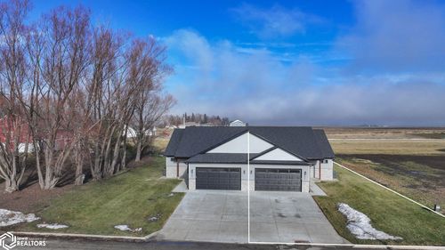 204 E Lillian Avenue, Conrad, IA, 50621 | Card Image