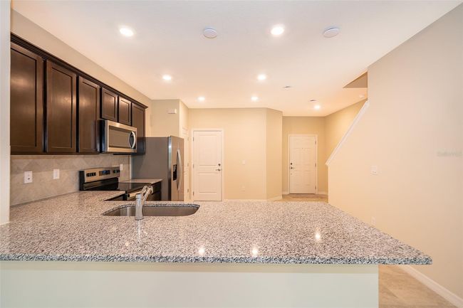 4653 Sparkling Shell Ave, Townhouse with 3 bedrooms, 3 bathrooms and null parking in KISSIMMEE FL | Image 7