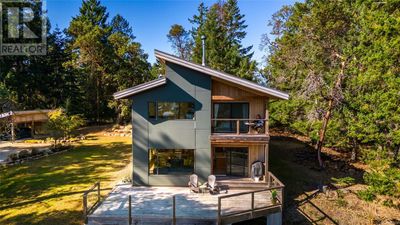 1456 Nose Point Rd, House other with 4 bedrooms, 3 bathrooms and 3 parking in Salt Spring Island BC | Image 1