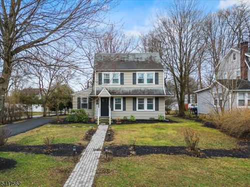 12 Dayton Cres, Bernardsville, NJ, 07924-2705 | Card Image