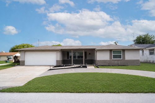 7715 Foxbloom Dr, PORT RICHEY, FL, 34668-1707 | Card Image