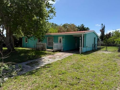2443 2nd Pl Sw, Vero Beach, FL, 32962-3348 | Card Image