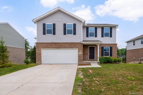 10306 Island Lake Dr, Taylor, MI, 48180-8232 | Card Image