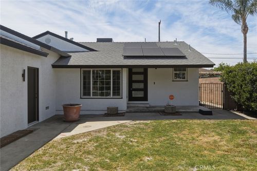 9841 Stanwin Ave, Arleta, CA, 91331-5304 | Card Image