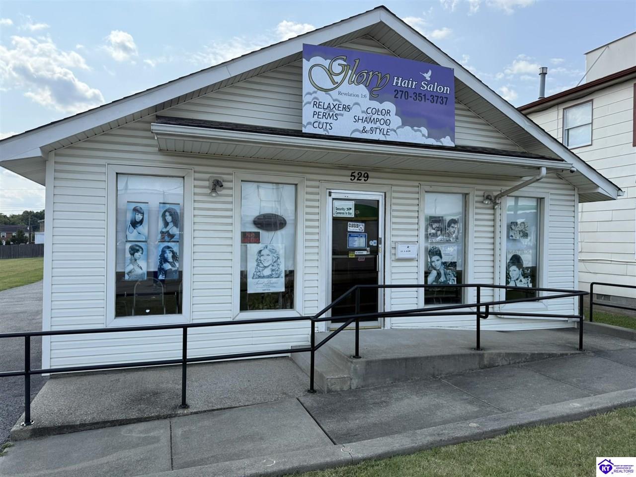 529 Wilson Rd, Radcliff, KY 40160-2129