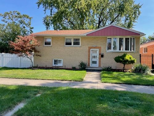 12411 Lincoln St, Calumet Park, IL, 60827-5624 | Card Image