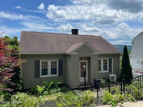 2347 Hillside Avenue, Williamsport, PA, 17701 | Card Image