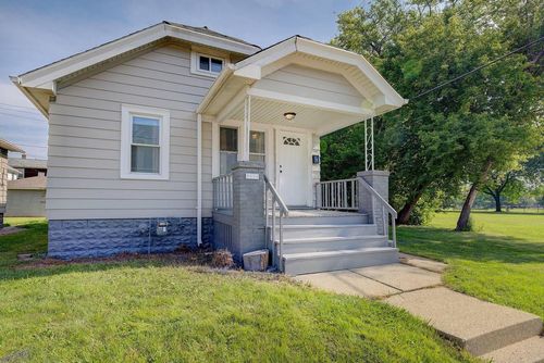 5114 W Burnham Street, West Milwaukee, WI, 53219 | Card Image