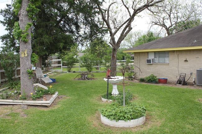 206 Riverside St, House other with 3 bedrooms, 3 bathrooms and null parking in Highlands TX | Image 35