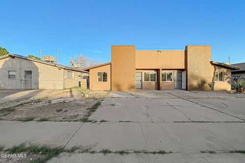 a-3016 E Glen Drive, El Paso, TX, 79936 | Card Image