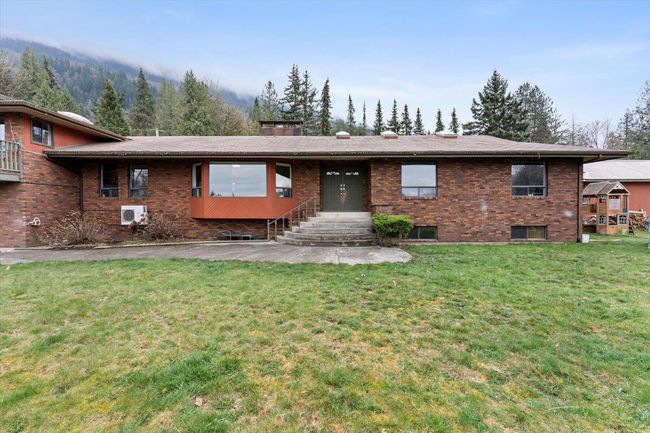 3441 Robinson Road, House other with 4 bedrooms, 6 bathrooms and 4 parking in Yarrow BC | Image 3