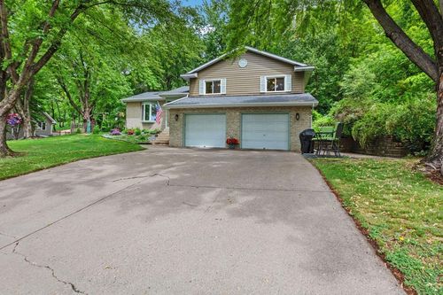 1113 Michaelson St N, Hudson, WI, 54016-9462 | Card Image