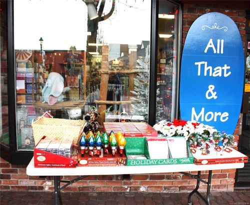 {{alt}} | Card Image