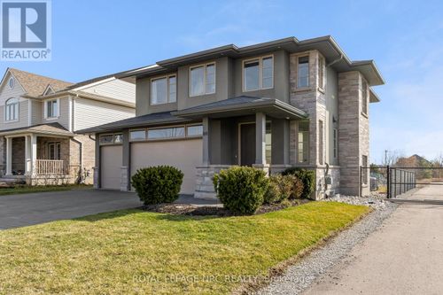 80 Days Avenue, Thorold (Hurricane/Merrittville), ON, L2V0E6 | Card Image