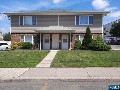 15 Plauderville Ave, Garfield, NJ, 07026-2577 | Card Image