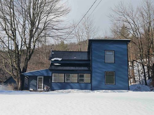 67 Buffalo St, Hardwick, VT, 05843-7028 | Card Image