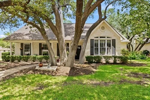 100 Oakmont Ct, Georgetown, TX, 78628-8208 | Card Image