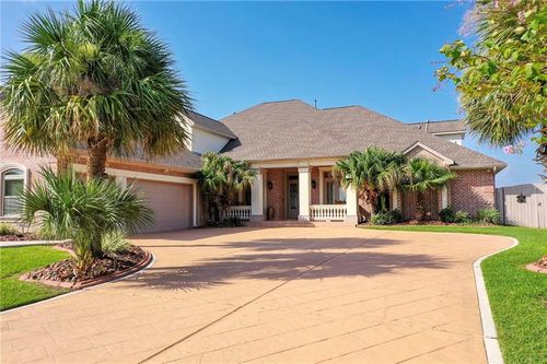 987 Lakeshore Blvd, Slidell, LA, 70461-4689 | Card Image