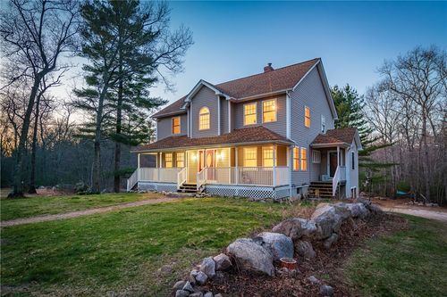 542 Spring Street, Exeter, RI, 02822 | Card Image
