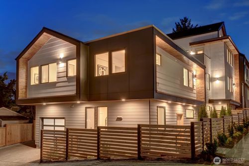 3617 Sw Dakota St, Seattle, WA, 98126-2441 | Card Image