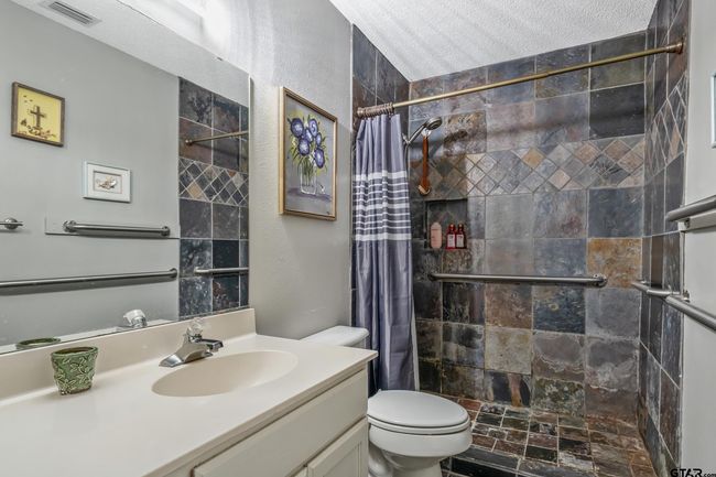 201 Elmwood Ln, House other with 2 bedrooms, 2 bathrooms and null parking in Holly Lake Ranch TX | Image 12