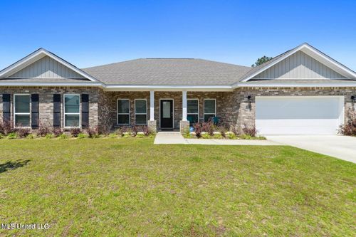 12213 Savannah Cir, Ocean Springs, MS, 39564-5433 | Card Image
