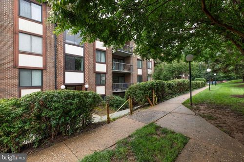 apt-203-9704 Kingsbridge Dr, FAIRFAX, VA, 22031-1678 | Card Image