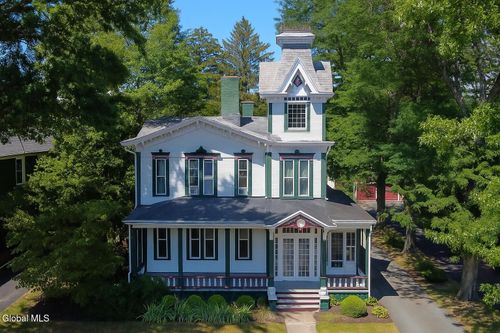 75 Maple Ave, Troy, NY, 12180-5129 | Card Image