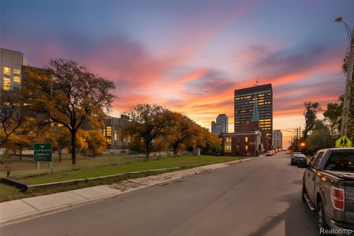 1500 6th St, Detroit, MI, 48226 | Card Image