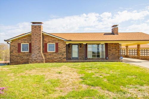 3556 White Plains Rd, Roaring River, NC, 28669-9156 | Card Image