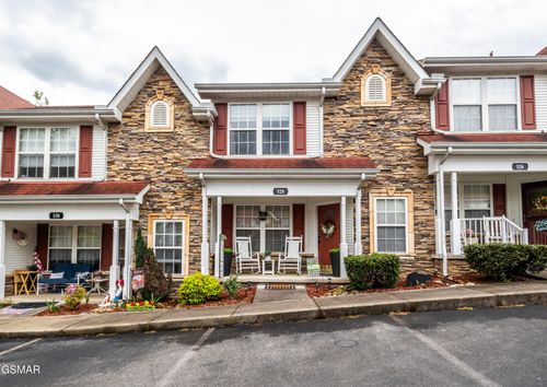 528 Orchard Valley Way, Sevierville, TN, 37862-5436 | Card Image