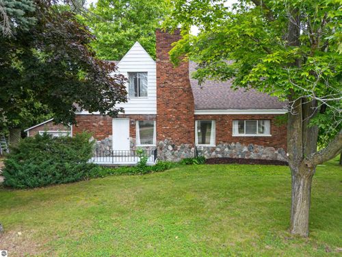 609 Buckley, Elk Rapids, MI, 49629 | Card Image