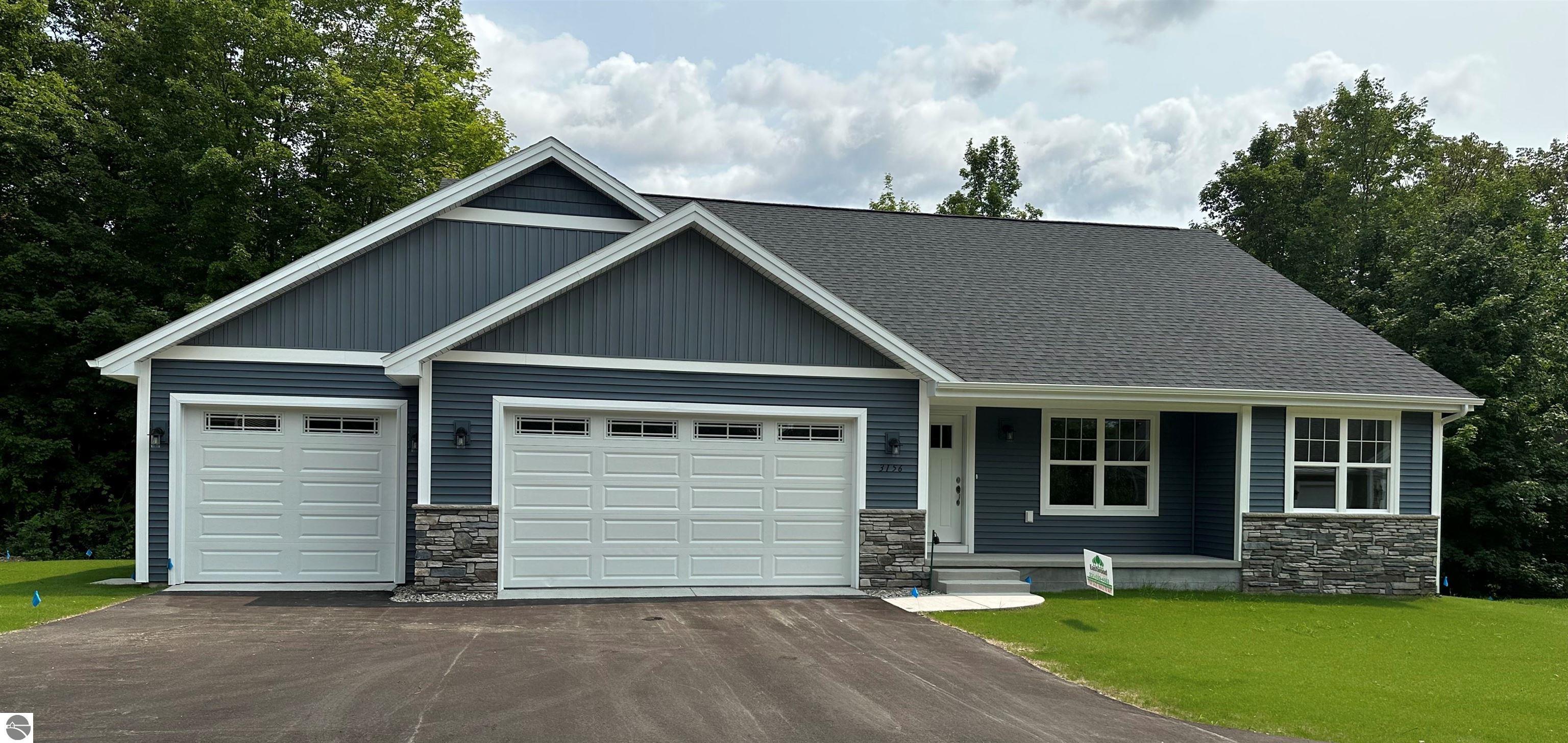 Heritage Park Pl, Traverse City, MI 49685
