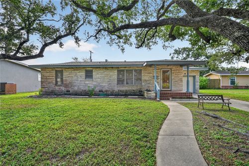 360 Woodlawn St, Sinton, TX, 78387-3230 | Card Image