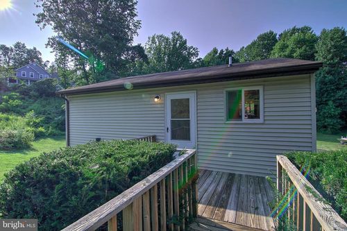 5105 Shore Dr, HUNTINGTOWN, MD, 20639-4401 | Card Image
