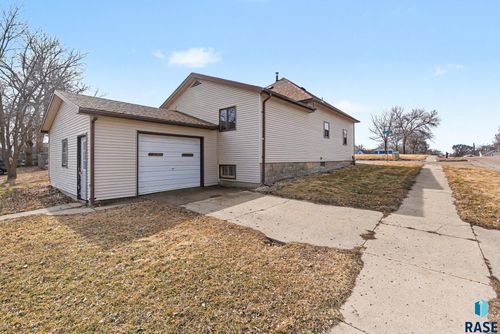 502 S Lee Ave Avenue, Madison, SD, 57042 | Card Image
