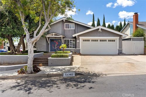19762 Ridgewood Pl, Yorba Linda, CA, 92886-5635 | Card Image
