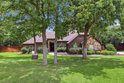 145 Foxpointe Cir, Weatherford, TX, 76087-5431 | Card Image