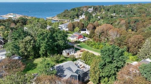 4 Ciaramitaro Ct, Gloucester, MA, 01930-1221 | Card Image