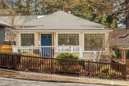 201 N 57th Street, Seattle, WA, 98103 | Card Image