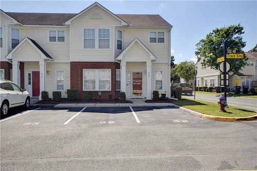 535 Track Xing, Chesapeake, VA, 23320-3187 | Card Image