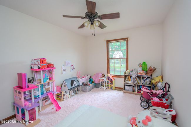 9010 Green Garden Ct, House other with 3 bedrooms, 2 bathrooms and null parking in Louisville KY | Image 35