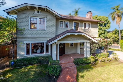 111 S Wilton Pl, Los Angeles, CA, 90004-4909 | Card Image