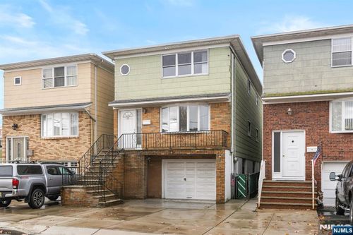 133 Sussex St, Harrison, NJ, 07029-2121 | Card Image