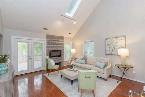 6157 Rolling Forest Cir, Mechanicsville, VA, 23111-4551 | Card Image