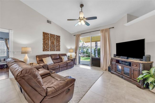 10186 Balsa Way, House other with 3 bedrooms, 2 bathrooms and null parking in Palm Beach Gardens FL | Image 13