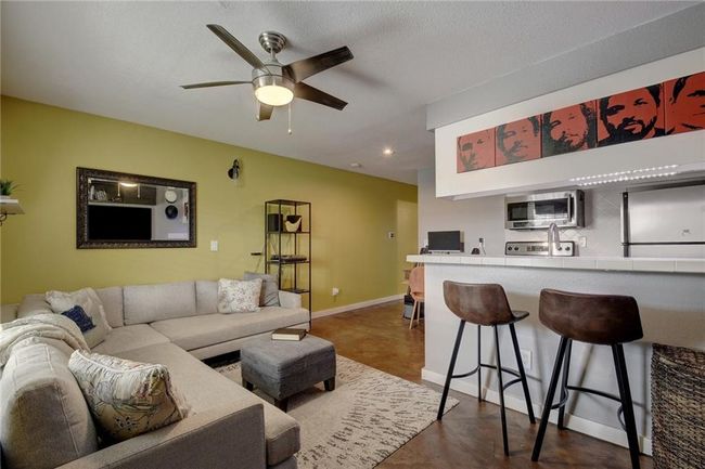 APT-20 - 2302 E Side Dr, Condo with 1 bedrooms, 1 bathrooms and null parking in Austin TX | Image 23
