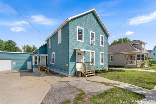 1748 Lakeshore Dr, Muskegon, MI, 49441-1641 | Card Image
